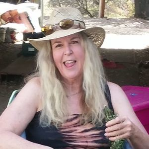 Meet your Posher, Marie